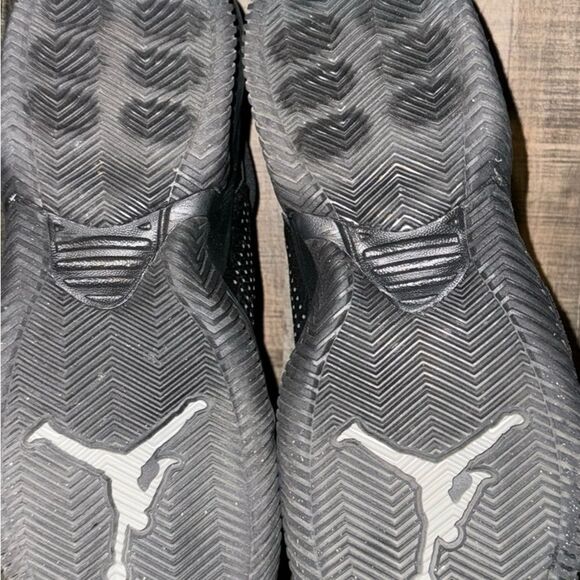 NIKE‎ JORDAN BASKETBALL SHOES- size 7.5 men - Picture 6 of 9
